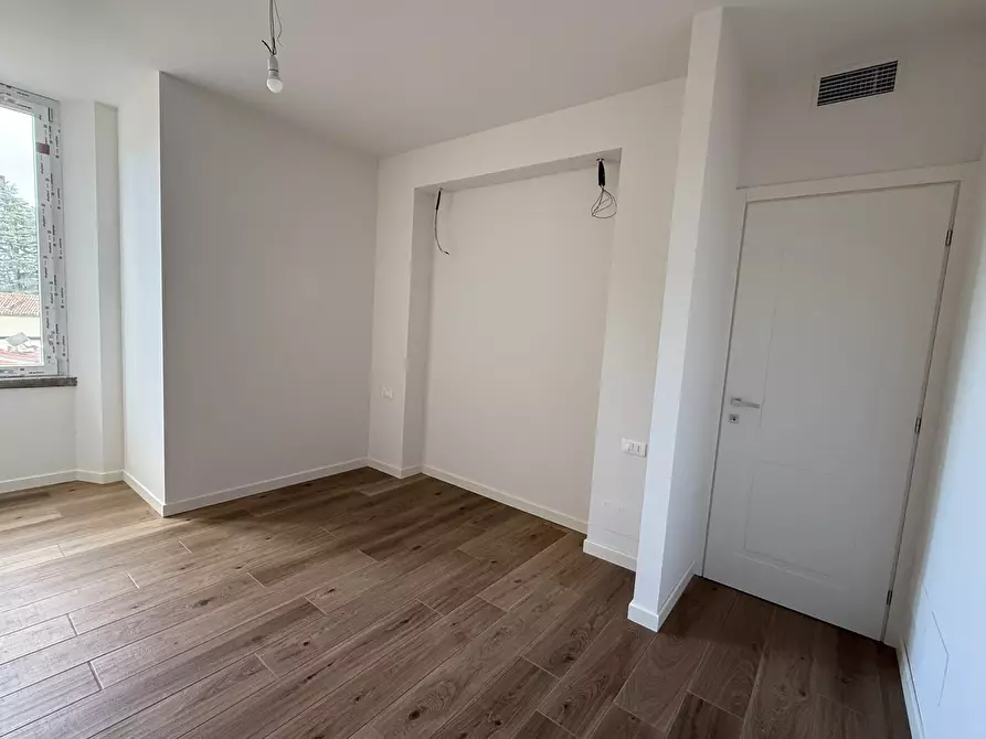 Immagine 34 di Bilocale in vendita  in Via Giuseppe Sirtori 1 a Carate Brianza