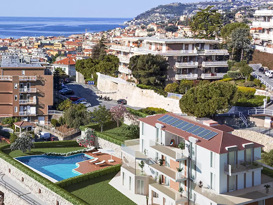 Immagine 16 di Trilocale in vendita  in Via Carlo 433 a San Remo