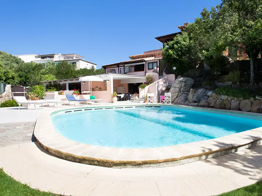 Immagine 38 di Villa in vendita  in Via Andrea Campesi 1 a Olbia