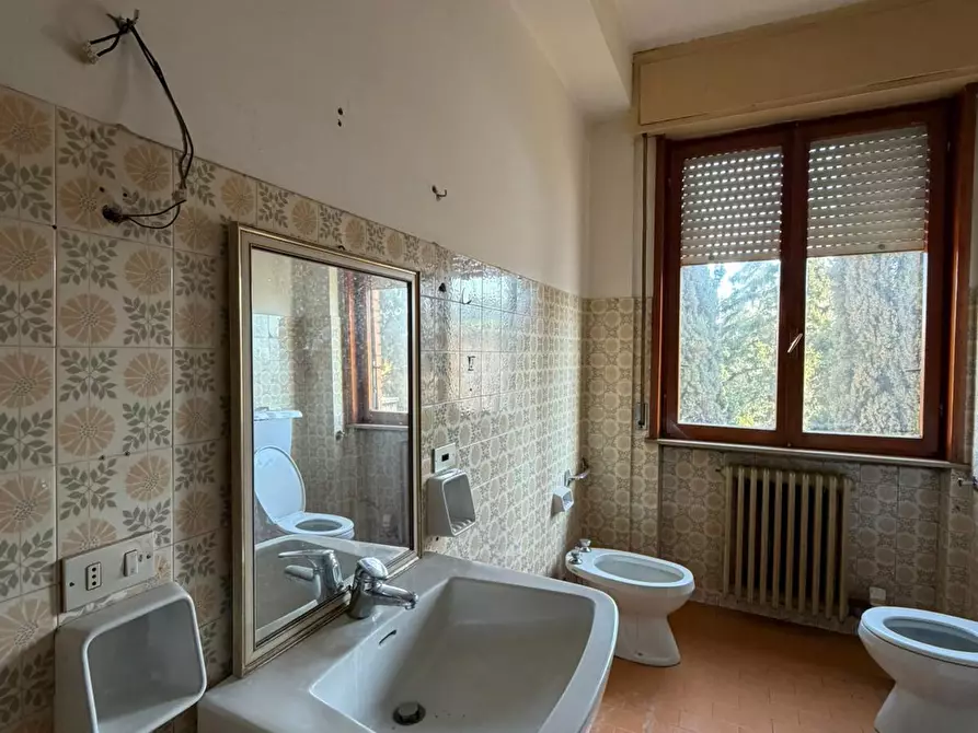 Immagine 27 di Quadrilocale in vendita  a Fornovo Di Taro