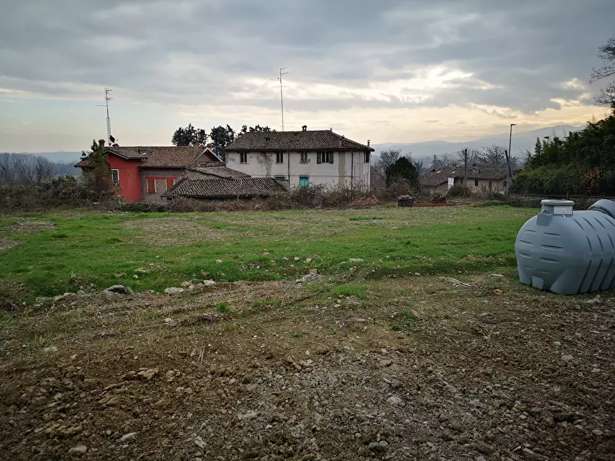Immagine 8 di Terreno industriale in vendita  a Medesano