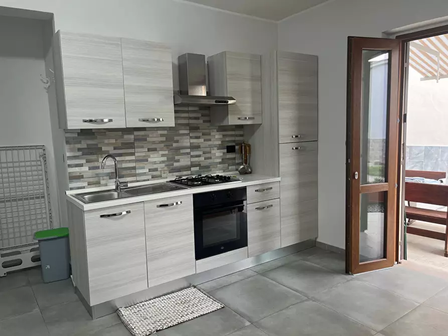 Immagine 12 di Porzione di casa in affitto  a Foggia