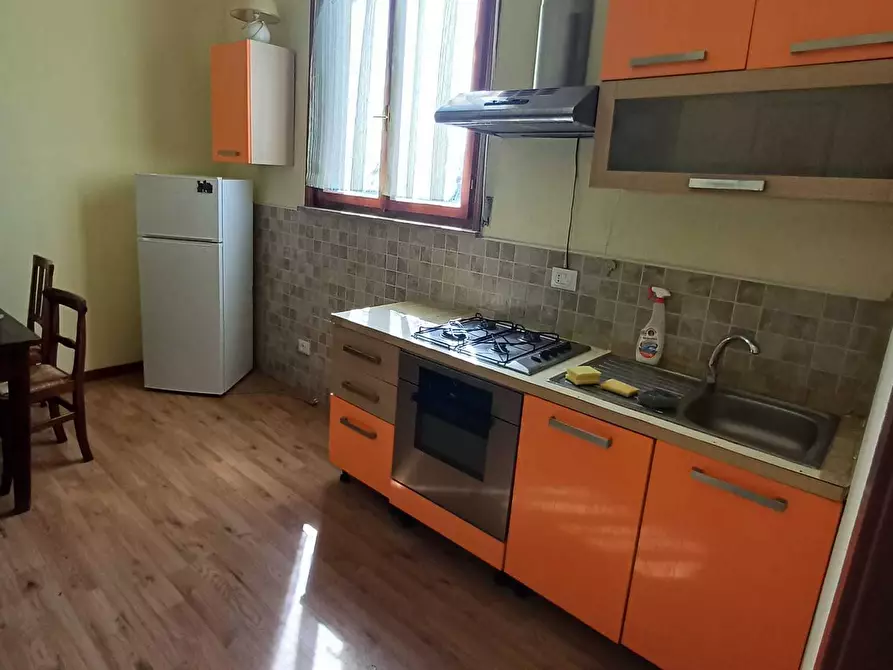 Immagine 9 di Bilocale in affitto  a Parma