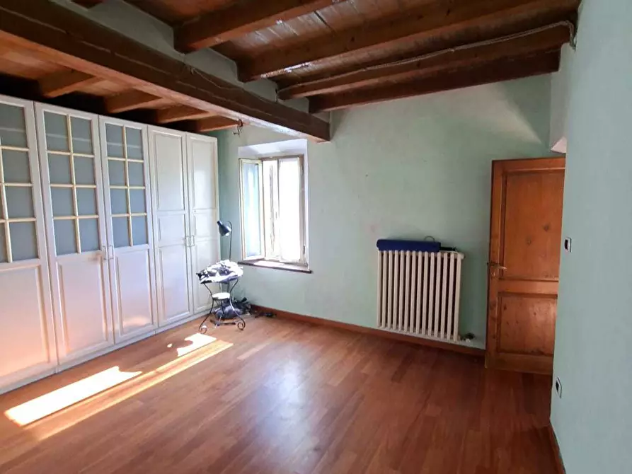 Immagine 18 di Porzione di casa in vendita  a Fornovo Di Taro