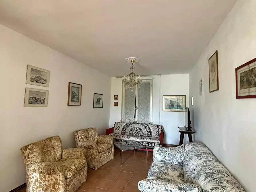 Immagine 4 di Trilocale in affitto  a Varano De' Melegari