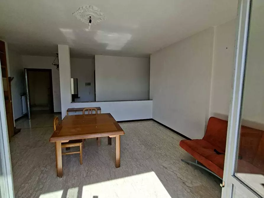 Immagine 19 di Trilocale in vendita  a Medesano