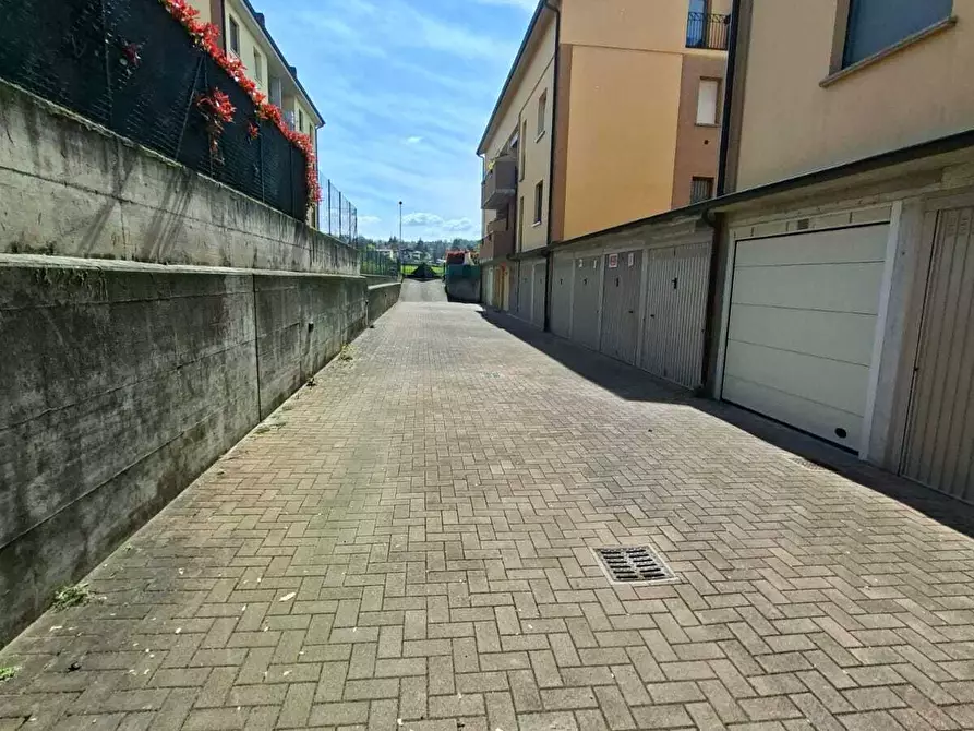 Immagine 27 di Bilocale in vendita  a Lesignano De' Bagni