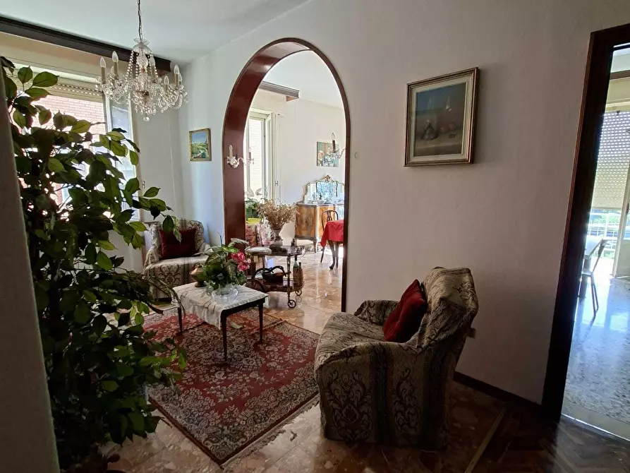 Immagine 24 di Trilocale in vendita  a Medesano