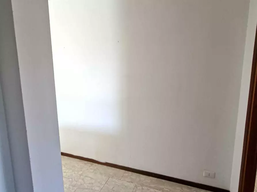 Immagine 34 di Trilocale in vendita  a Medesano