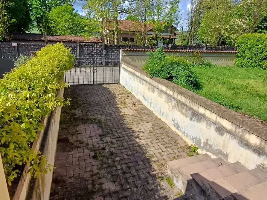 Immagine 27 di Trilocale in vendita  a Varano De' Melegari