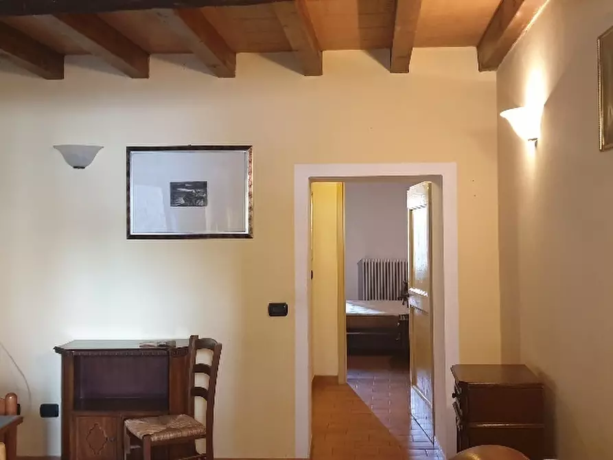 Immagine 4 di Trilocale in affitto  a Varano De' Melegari