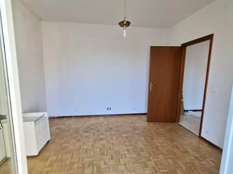 Immagine 33 di Trilocale in vendita  a Medesano