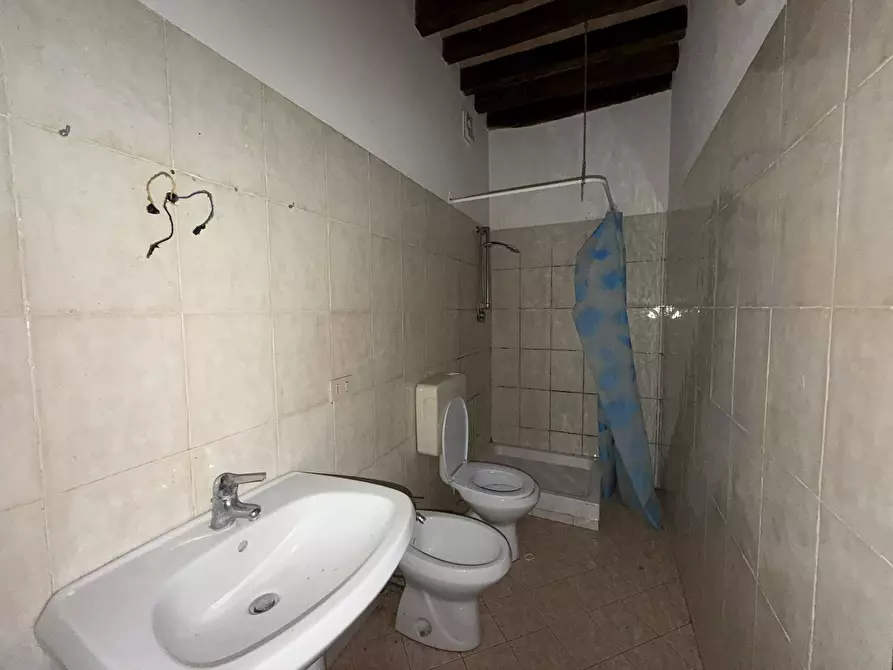 Immagine 11 di Appartamento in vendita  a Medesano