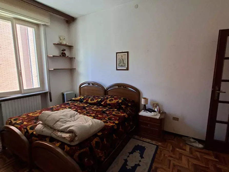 Immagine 51 di Trilocale in vendita  a Medesano