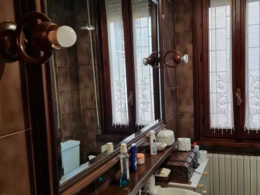 Immagine 13 di Casa bifamiliare in vendita  a Fornovo Di Taro