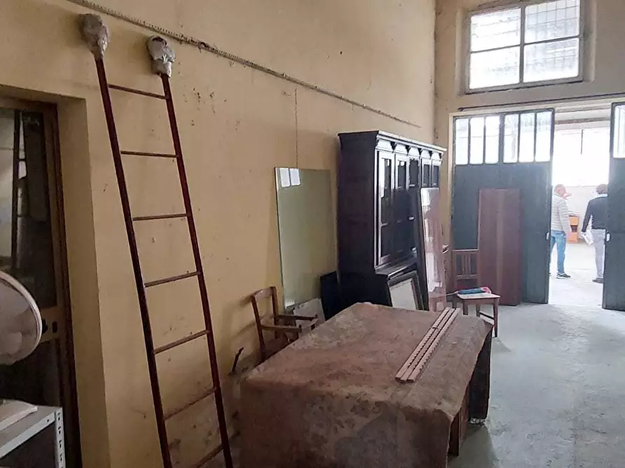 Immagine 8 di Attività artigianale in vendita  a Parma