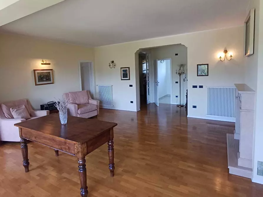 Immagine 16 di Casa bifamiliare in vendita  a Varano De' Melegari