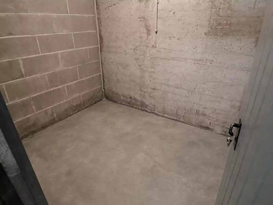 Immagine 25 di Trilocale in vendita  a Salsomaggiore Terme