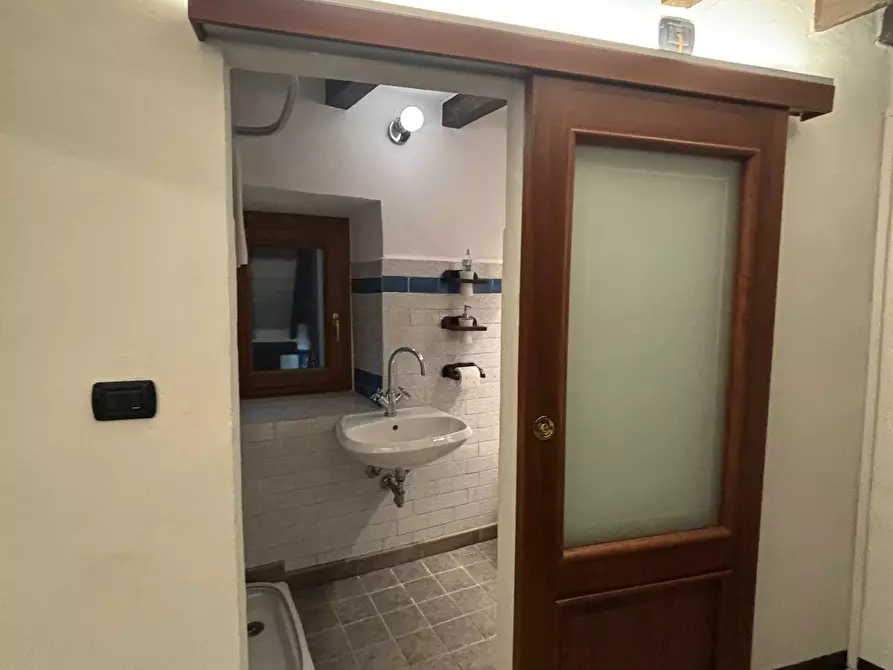 Immagine 23 di Porzione di casa in vendita  a Terenzo