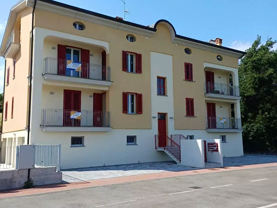 Immagine 1 di Bilocale in vendita  a Medesano