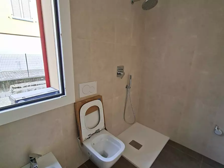 Immagine 18 di Bilocale in vendita  a Medesano