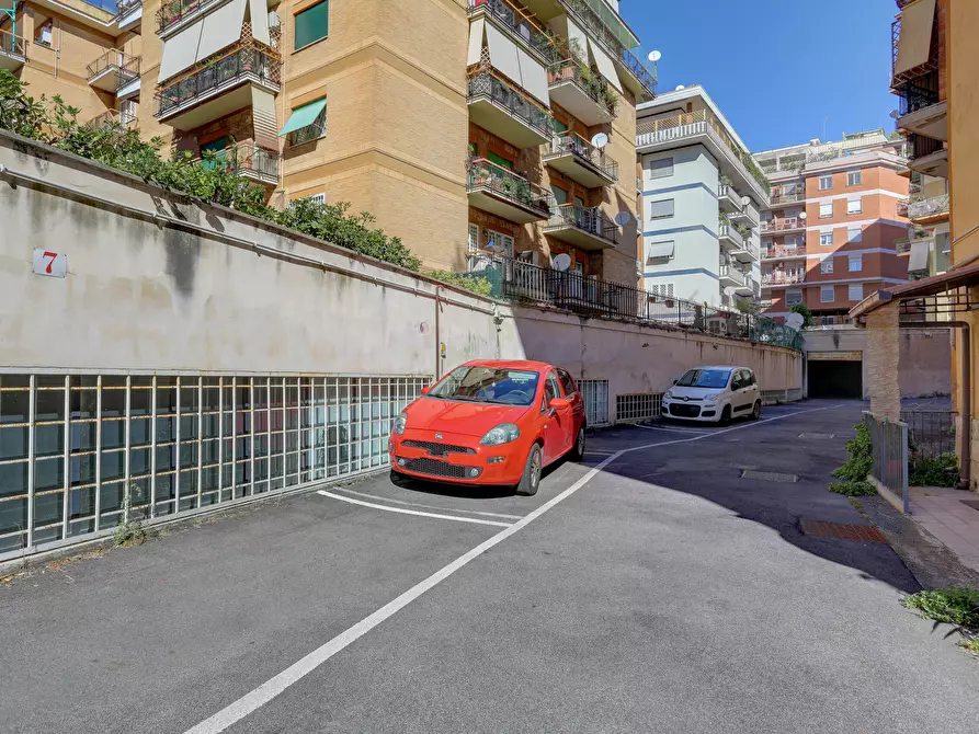 Immagine 21 di Appartamento in vendita  in Via del Forte Bravetta 186 a Roma