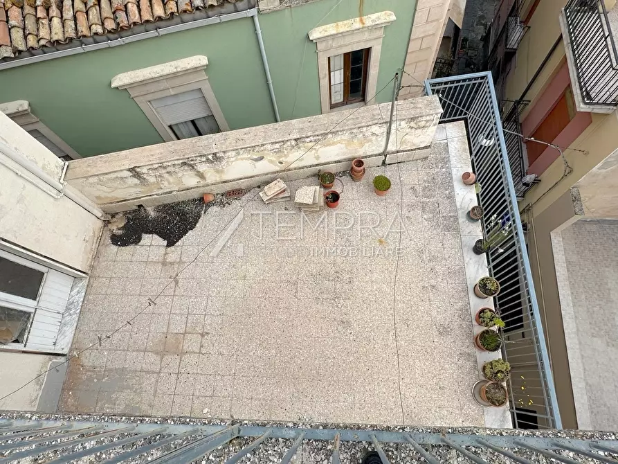 Immagine 22 di Casa indipendente in vendita  a Biancavilla