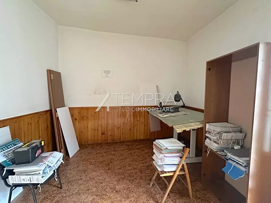 Immagine 7 di Casa indipendente in vendita  a Adrano