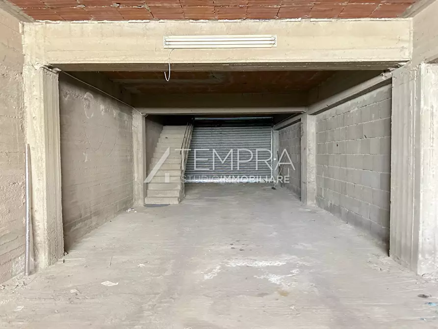 Immagine 26 di Appartamento in vendita  in Via Frans Kafka 1 a Adrano