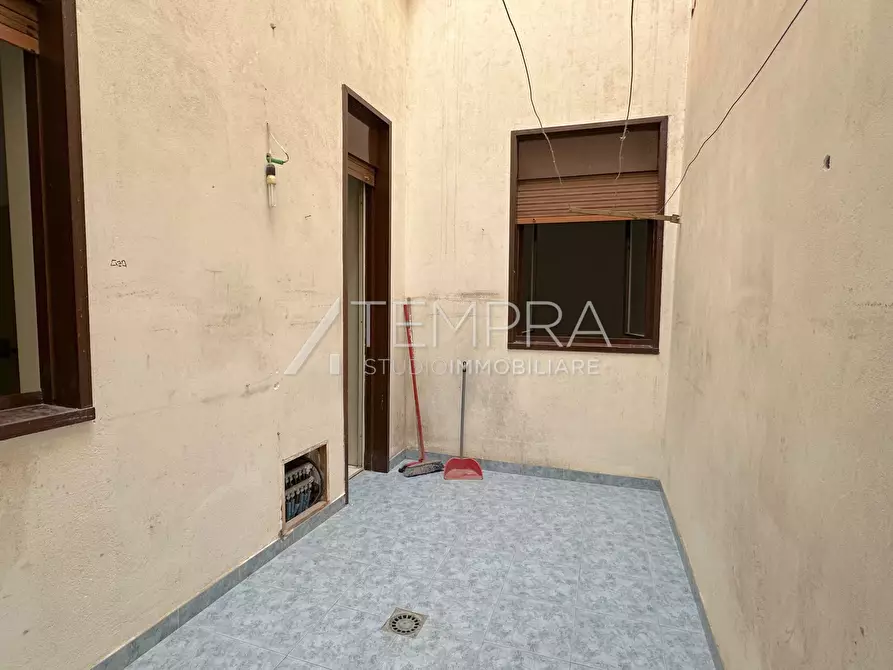 Immagine 17 di Appartamento in vendita  in VIA DELL'AMICIZIA a Adrano