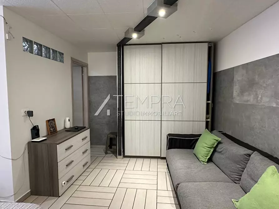 Immagine 8 di Casa indipendente in vendita  a Adrano