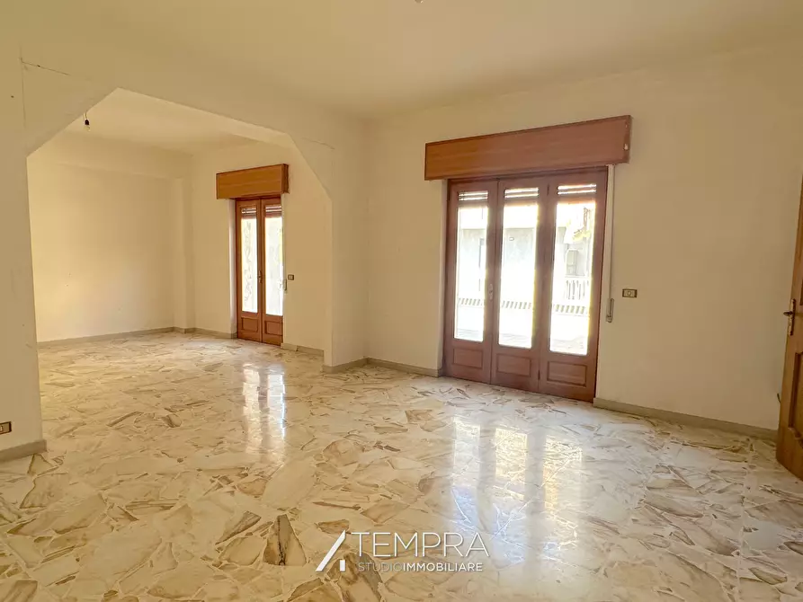 Immagine 6 di Casa indipendente in vendita  in VIA ALBERT EINSTEIN 9 a Adrano