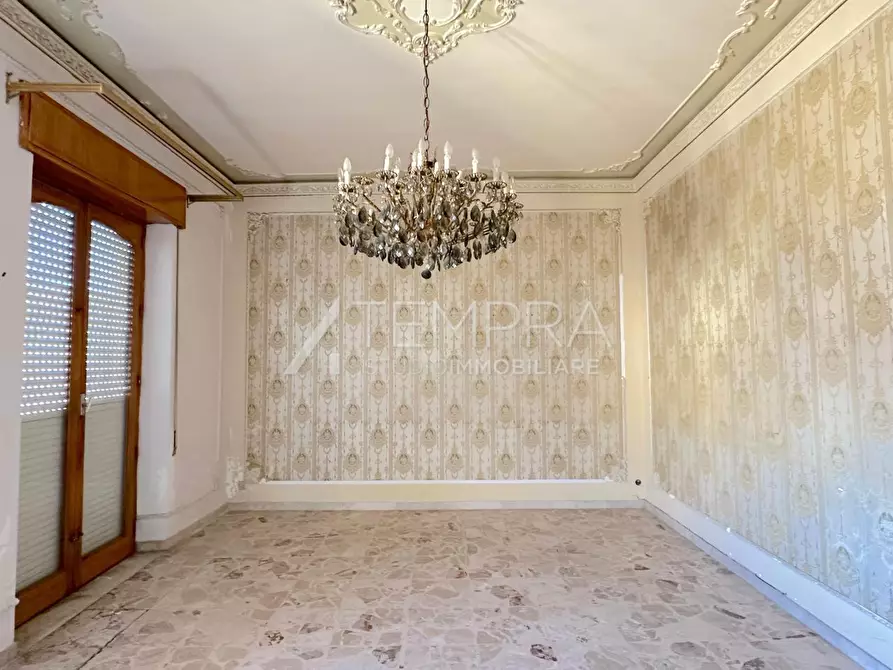 Immagine 14 di Casa indipendente in vendita  in VIA INZERILLI a Adrano