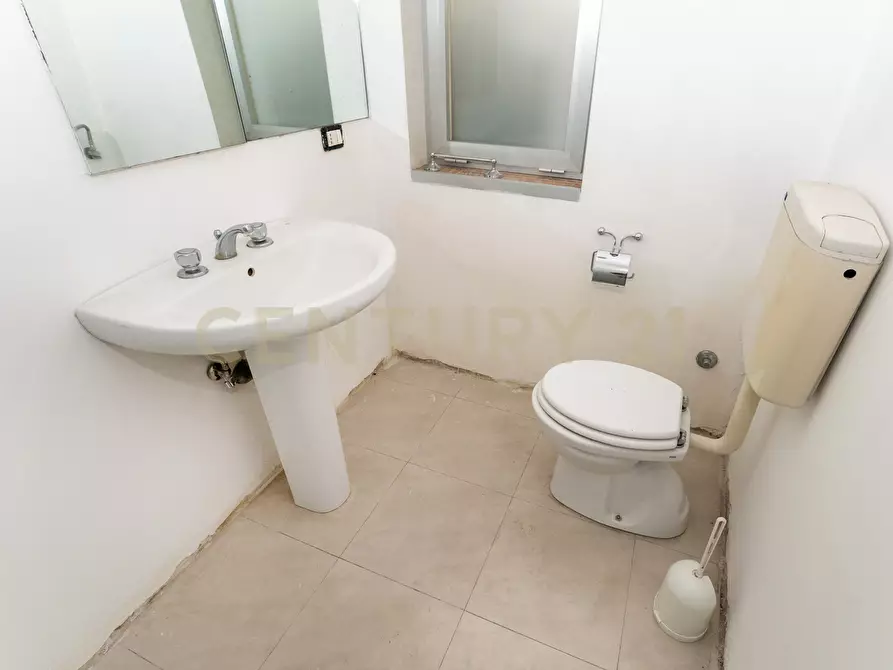 Immagine 19 di Trilocale in vendita  in Via Principe Nicola 80 a Catania