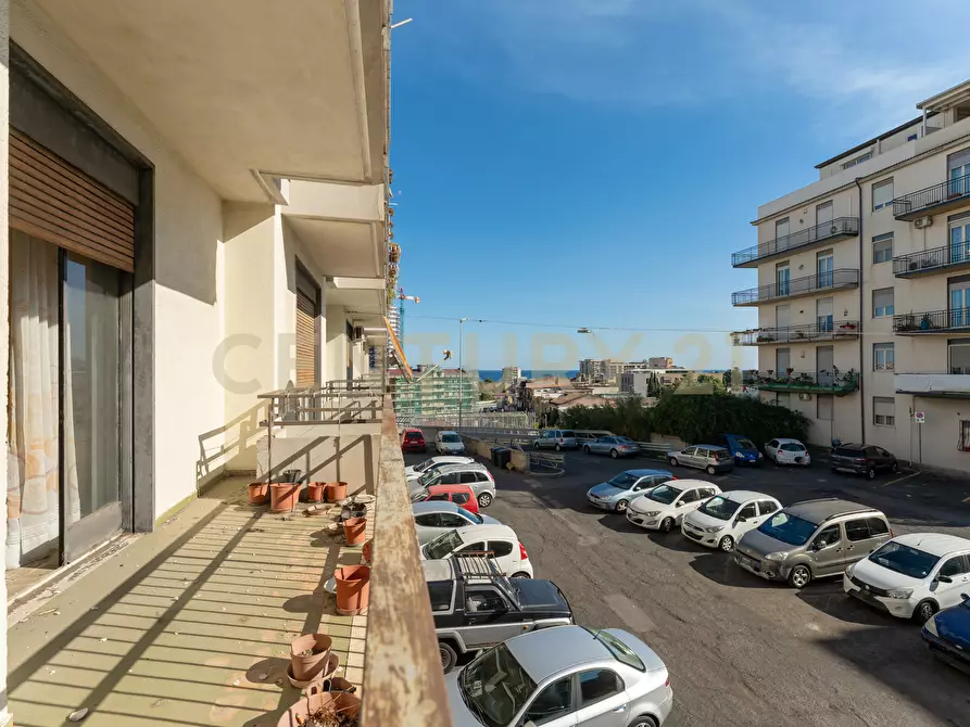 Immagine 28 di Pentalocale in vendita  in Via Fiume 12 a Catania