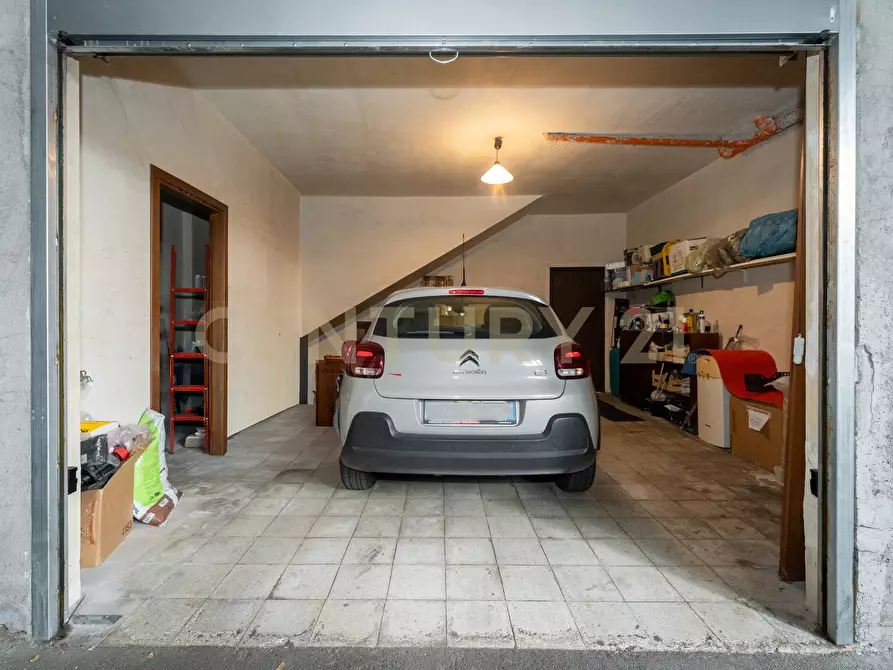 Immagine 4 di Villa in vendita  in Via Santa Rosa da Lima 17 a Catania