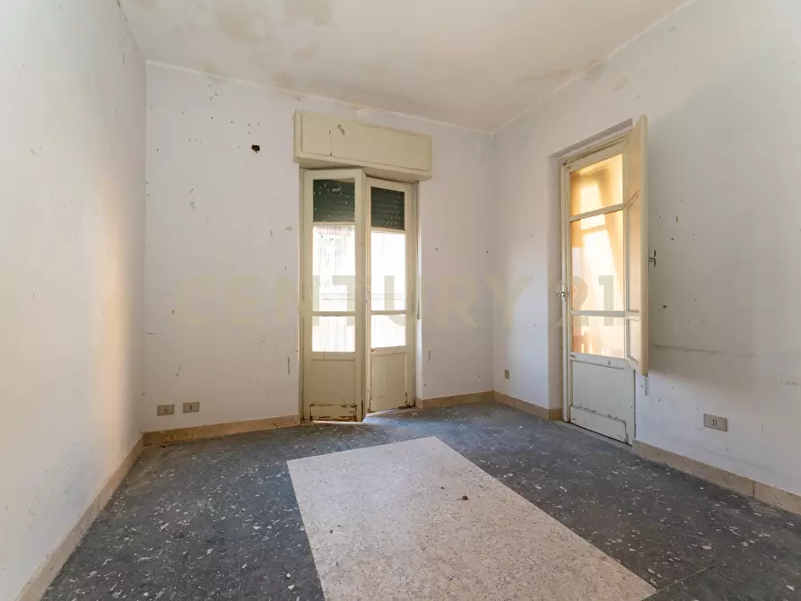 Immagine 21 di Pentalocale in vendita  in Piazza Spedini 8 a Catania