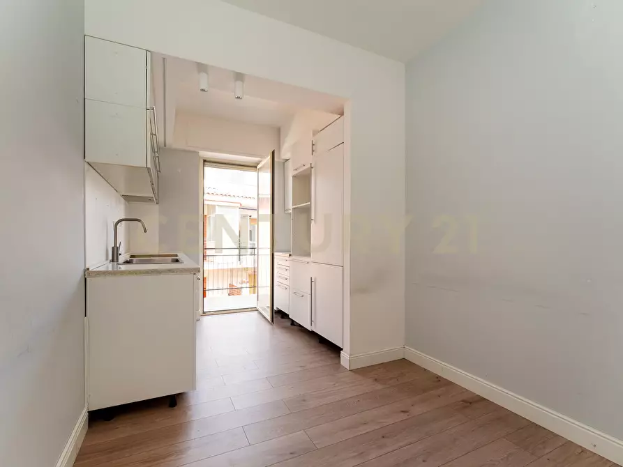 Immagine 8 di Trilocale in vendita  in Via Livorno 101 a Aci Castello