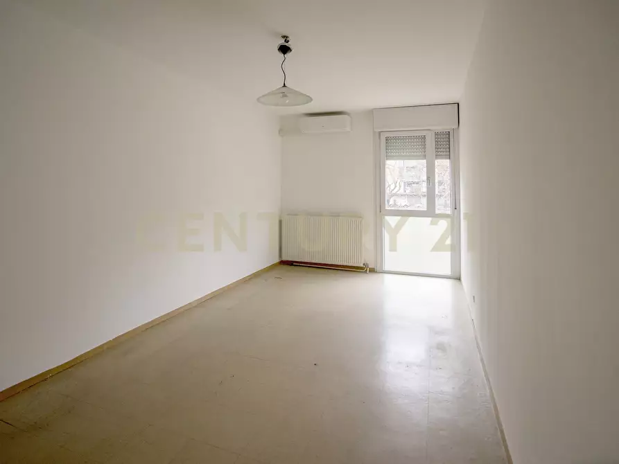 Immagine 35 di Pentalocale in vendita  in Via Umberto Maddalena 1 a Verona