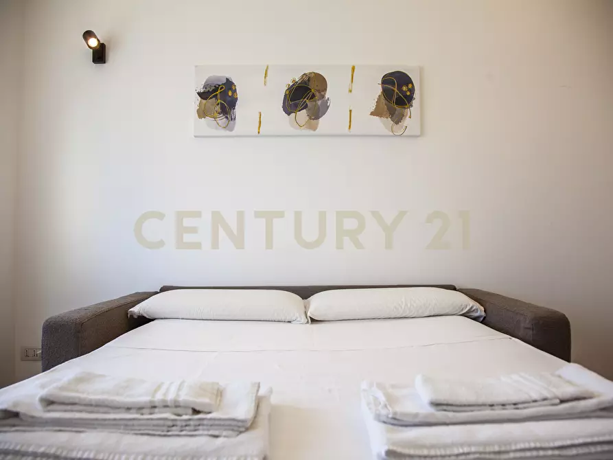 Immagine 68 di Bilocale in affitto  in Via Montecristo 10 a Roma