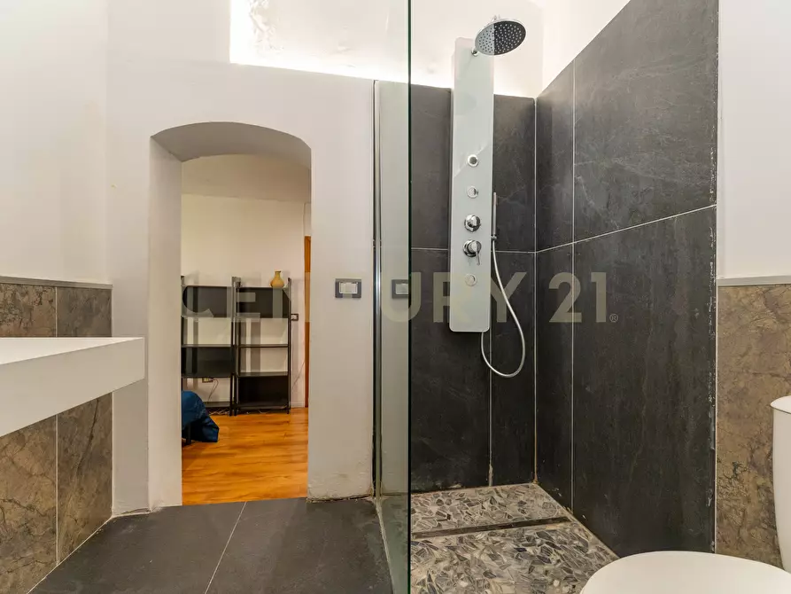 Immagine 24 di Bilocale in vendita  in Via Fornaciai 19 a Catania