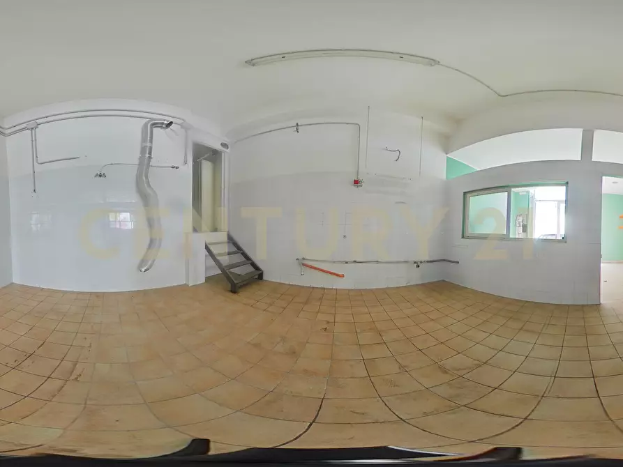 Immagine 31 di Locale commerciale in vendita  in Via Cagliari 51 a Catania