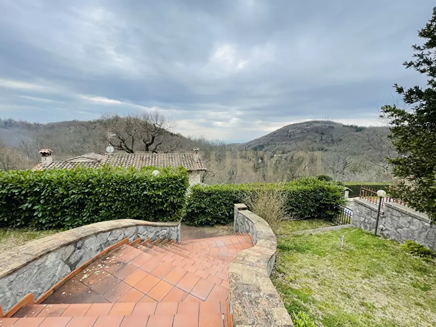 Immagine 3 di Villa in vendita  in Via Dante Alighieri a Semproniano