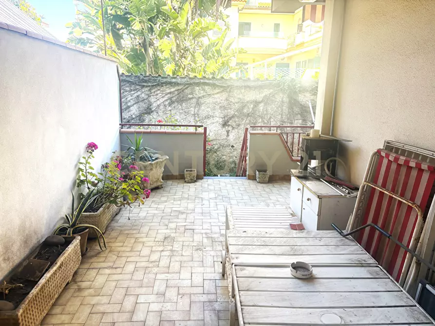 Immagine 17 di Pentalocale in vendita  in Via Francesco Baracca 59 a Riposto