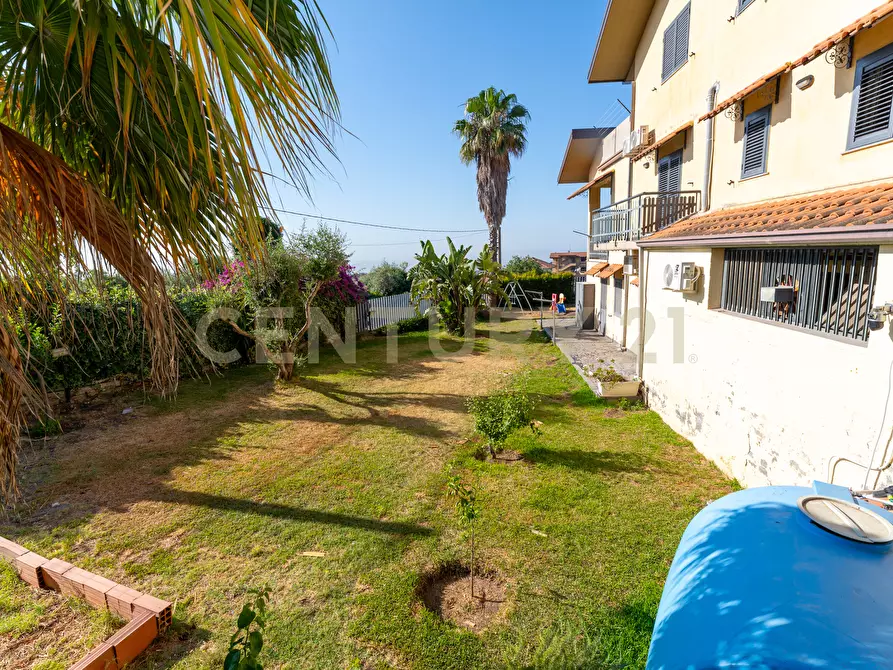 Immagine 45 di Quadrilocale in vendita  in Trav.14 di Via C. Colombo 19 a San Pietro Clarenza