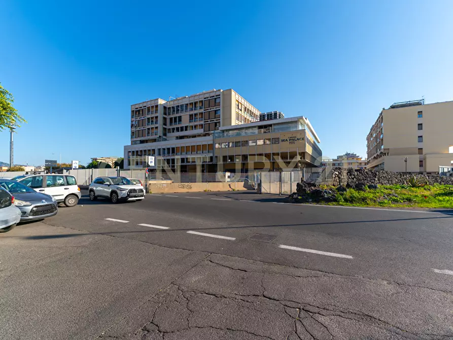 Immagine 31 di Garage in vendita  in Via del Rotolo 42/B a Catania