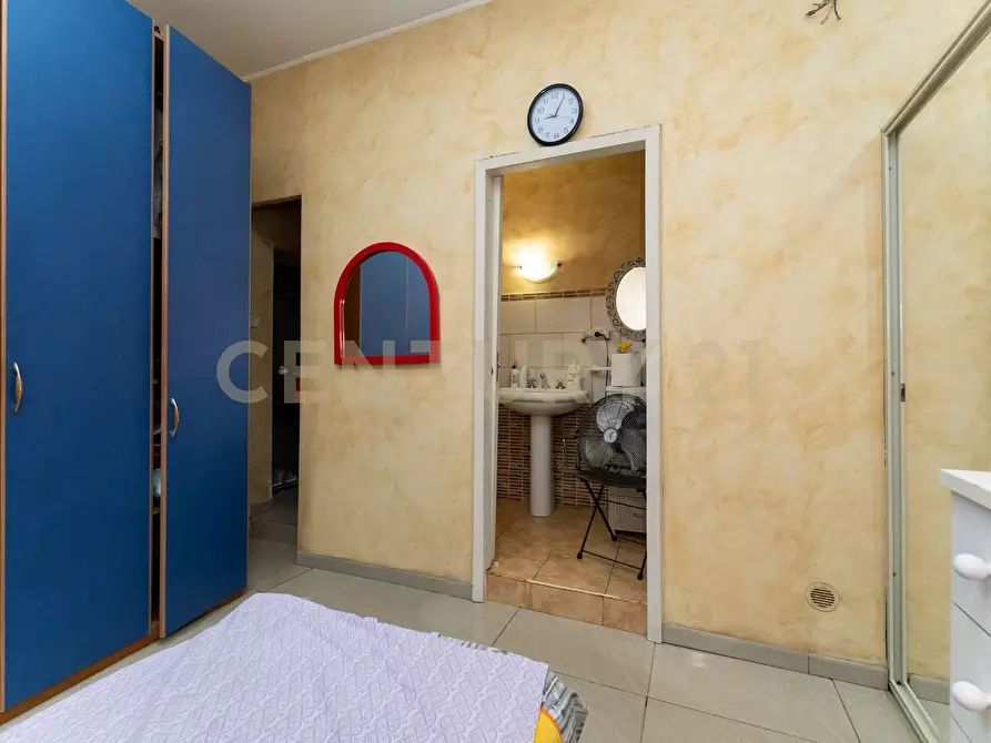 Immagine 8 di Monolocale in vendita  in Via delle Finanze 41 a Catania