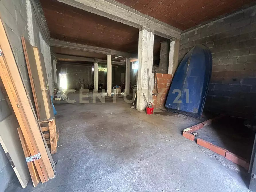 Immagine 3 di Garage in vendita  in Via Livorno 89 a Misterbianco