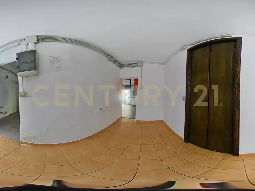 Immagine 31 di Attività artigianale in vendita  in Via Firenze 130 a Catania