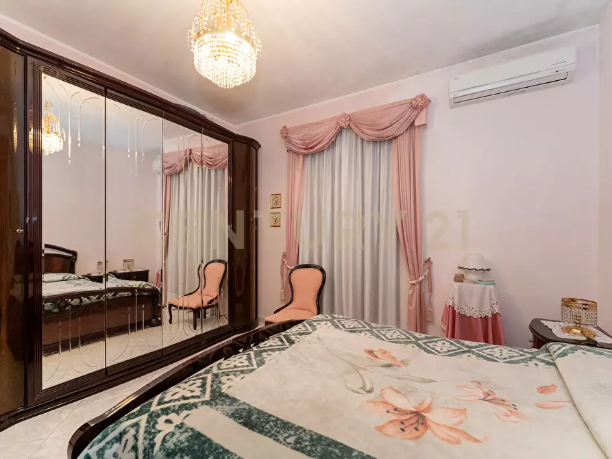 Immagine 18 di Quadrilocale in vendita  in Via Ercole Patti 91 a Pedara